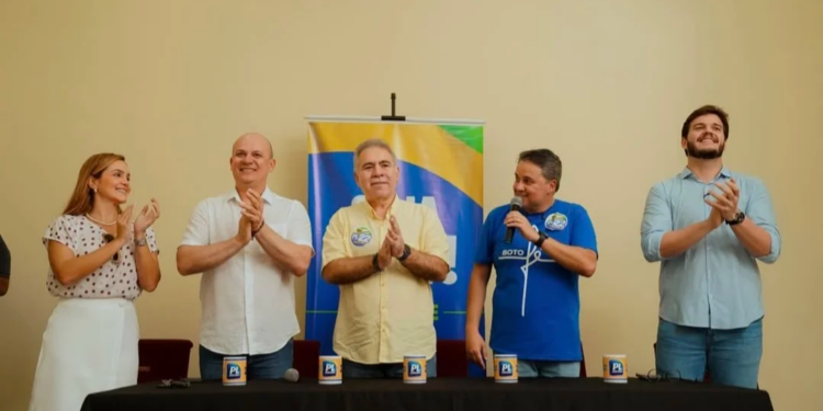 PL realiza ato em Campina Grande e filia lideranças; filiados ao União Brasil recebem cartas de anuência