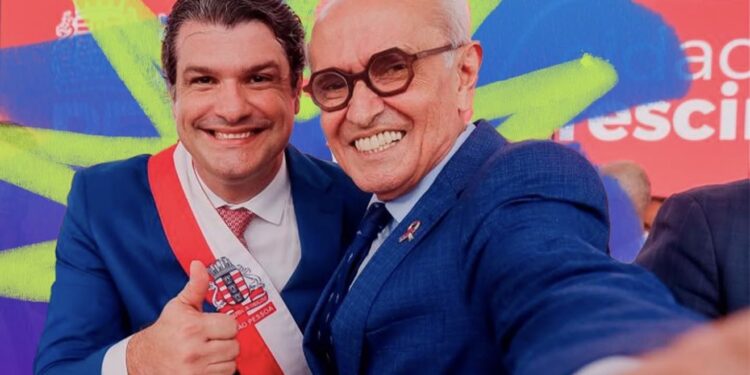 Em discurso durante posse, Leo Bezerra promete “trabalhar por João Pessoa” e faz agradecimento especial a Felipe Leitão