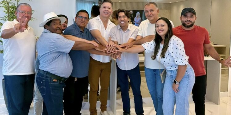 Prefeito de Riachão e grupo político anunciam apoio a Nelinho Costa, que amplia base e chega ao 5º gestor