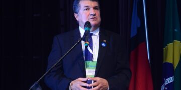 Lucas promove reformulação na Saúde e nomeia presidente da Famup para Articulação Municipal