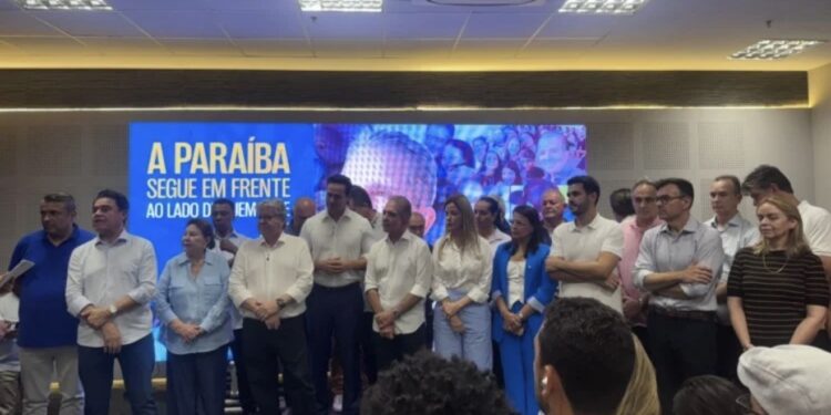 Nabor assume comando do Republicanos, declara apoio a Lula e recebe adesão de Ruy Carneiro