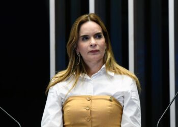 Daniella relata relacionamento abusivo com juiz e diz que foi sufocada e obrigada a fazer tatuagem