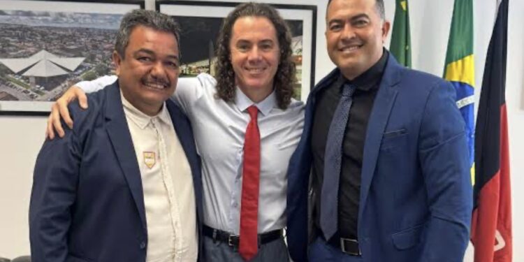 Bastidores: Chegada de Neto Nepomuceno ao governo Lucas deve provocar nova baixa em Veneziano