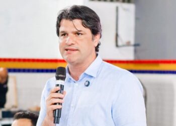 Léo Bezerra exonera ex-vereador e aliado de deputado da gestão na Capital