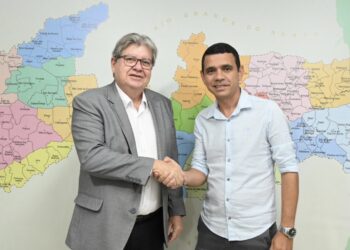 Mais um prefeito do PL anuncia apoio a João Azevêdo para o Senado