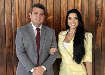 Confusão em São Bento: primeira-dama tem crise de ciúmes e empurra enfermeira que dançava com prefeito