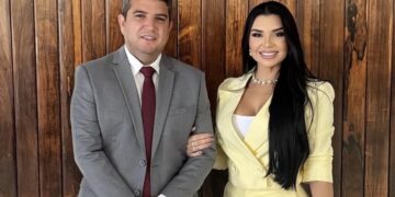 Confusão em São Bento: primeira-dama tem crise de ciúmes e empurra enfermeira que dançava com prefeito