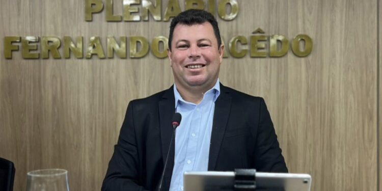 Sob a presidência de Wagner do Solanense, Câmara de Cabedelo promove rescisão e ajuste de contratos para reorganização dos serviços