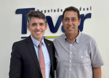 Tovar se precipita, anuncia aliança com prefeito, mas deve “sobrar na curva” em Lucena