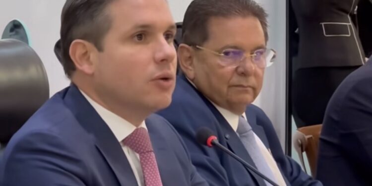 Durante sessão na ALPB, Hugo Motta nega motivação eleitoral e prevê votação do fim da escala 6×1 ainda em maio