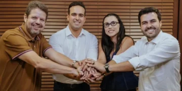 Aliado histórico de Efraim, prefeito de Ouro Velho fecha com Lucas Ribeiro na disputa pelo Governo