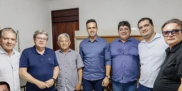 Racha em Pombal: após prefeito fechar com Efraim, vice e ex-prefeito anunciam apoio à chapa governista