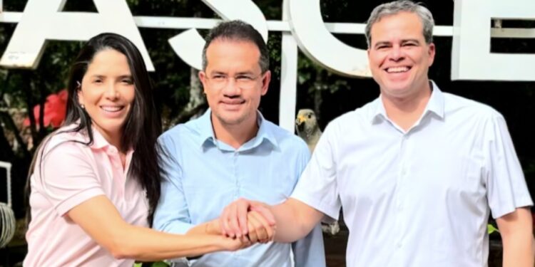 Articulação de Efraim leva prefeito de Itapororoca para apoiar pré-candidatura de Geska Maia à Assembleia