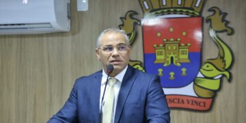 Canetada: Novo prefeito de Cabedelo exonera todos os comissionados e nomeia novos auxiliares