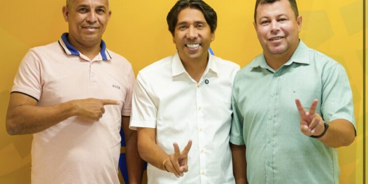 Ex-presidente da Câmara de Cabedelo, vereador Solanense fecha com Nelinho Costa para estadual