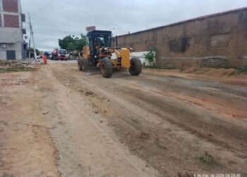Prefeitura de Patos inicia obras de pavimentação asfáltica em diversos bairros da cidade