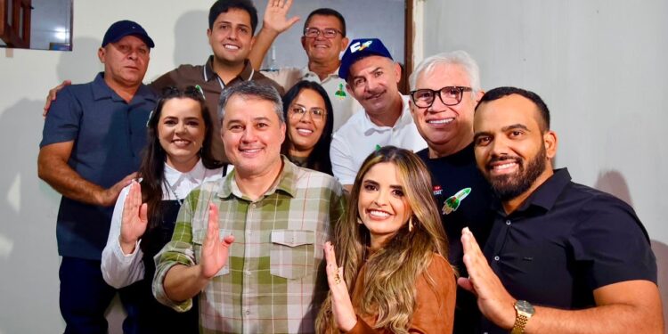 Efraim amplia base no Seridó e recebe apoio de prefeito, ex-prefeitos e vereadores de Pedra Lavrada