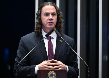 Justiça derruba prescrição e reabre ação contra Veneziano e Vitalzinho por obras em Campina Grande