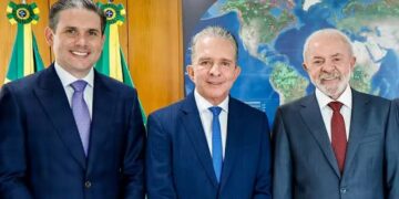 Colunista de O Globo aponta preferência de Lula por Nabor na disputa ao Senado; Veneziano rebate