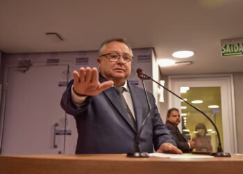 Após racha em São João do Rio do Peixe, Lucas nomeia Airton Pires e aliados no governo