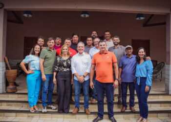 Delúsia e grupo Tião do Rêgo em Queimadas fecham com Nabor ao Senado, mas adiam nome da segunda vaga