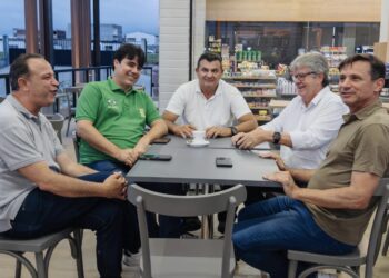 Grupo Tião do Rêgo, de Queimadas, fecha apoio a João Azevêdo e confirma voto na chapa completa do governo