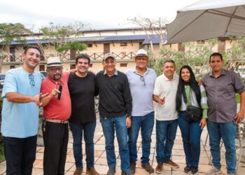 Eduardo Carneiro amplia base no Brejo com apoio do ex-prefeito de Areia e vereadores