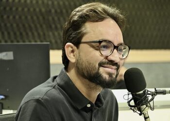 Novo nome na disputa, Tibério diz que quer levar mais escuta e presença para a Assembleia