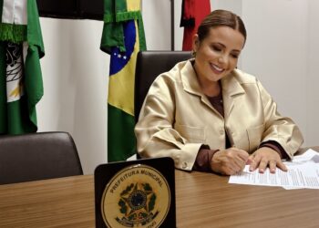 Tacyana Leitão assina decreto e prorroga por mais dois anos validade do concurso público de Bayeux