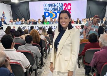 Denise Ribeiro toma posse no Diretório Nacional do PDT durante Convenção em Brasília