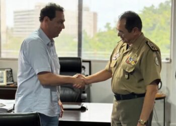 Léo Bandeira visita comandante-geral da PM e reforça parceria pela segurança pública em Lucena