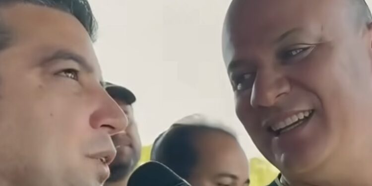 Em videochamada com Cabo Gilberto, Flávio Bolsonaro promete pavimentar trecho da BR-110 em São Bento