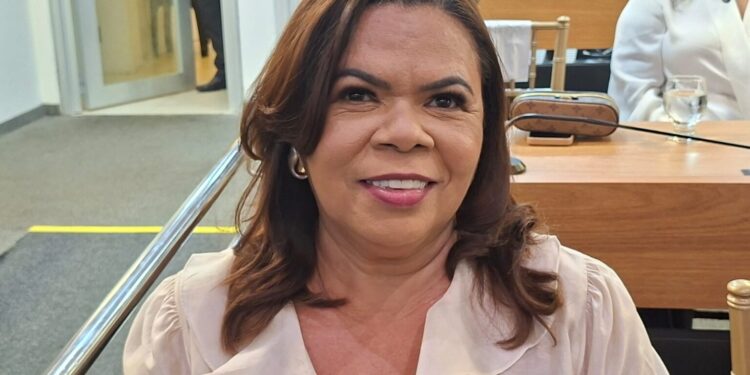 TRE-PB absolve prefeita de Pitimbu por unanimidade e mantém Adelma Cristovam no cargo