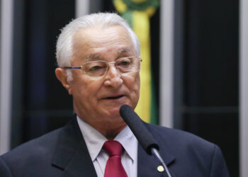 Problemas de saúde tiram Frei Anastácio da disputa e PT sofre baixa importante na nominata
