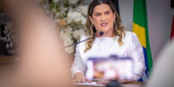 Prefeita de Cajazeiras entra na mira do MP após servidor morto receber mais de R$ 36 mil em salários