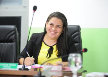 TCE dá 20 dias para ex-prefeita de Bayeux explicar contrato milionário com escritório de advocacia