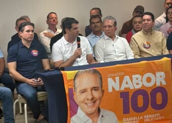 Léo Bezerra e base aliada oficializam apoio a Nabor ao Senado e encerram especulações sobre segundo voto