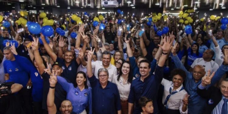 PDT oficializa candidaturas durante convenção e indica Rafaela Camaraense para vice de Lucas