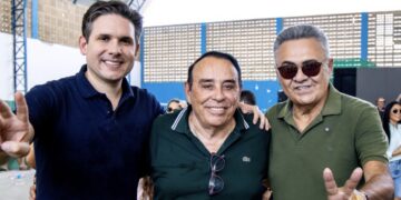 Hugo articula e prefeito de Santa Terezinha anuncia apoio a Márcio Roberto no Sertão
