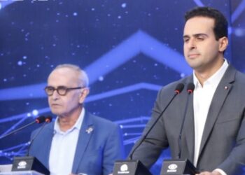 No primeiro debate da TV aberta, Cícero mostra “credenciais”, sobe o tom e mira estrutura do governo