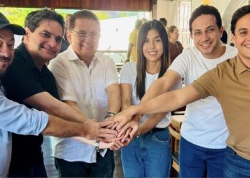 Galdino compensa baixas sofridas por Maria Porto e articula apoio do prefeito Luiz Machado e família Dantas