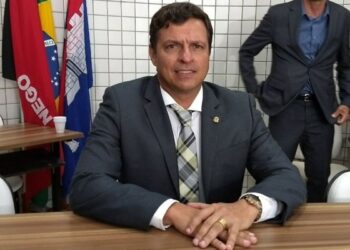 MPE pede ao TRE para barrar candidatura de Vitor Hugo por ‘elo com facções’