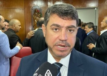 MPE pede ao TRE para barrar candidatura de Dinho em processo sob segredo de Justiça