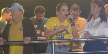 Daniella sobe o tom contra Veneziano durante evento em Campina: “Mentiroso, falso, você é um fake”