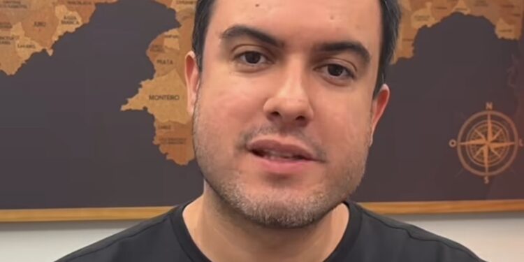 Primo de Cássio Cunha Lima repercute nas redes analisando eleições na Paraíba