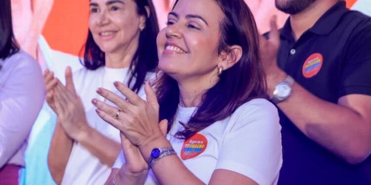 Pollyanna cresce em nova pesquisa e se mantém como a única mulher entre os nomes mais lembrados para a Câmara