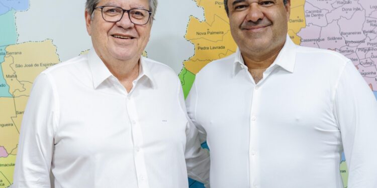 João Azevêdo anuncia Chico Mendes e Roberto Franca como suplentes ao Senado