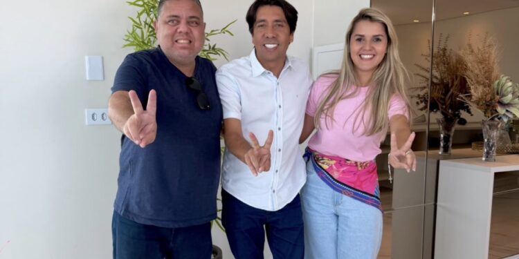 Nelinho Costa recebe apoio de candidata a deputada federal em Barra de Santa Rosa e fortalece projeto no Curimataú