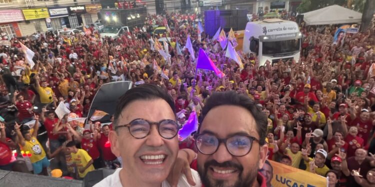 Raniery e Tibério levam multidão às ruas de Guarabira durante Arrastão