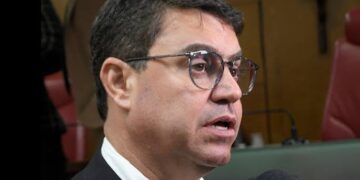 Bastidores: Diante de impasse jurídico, Dinho não envia “estrutura” de lideranças na Capital